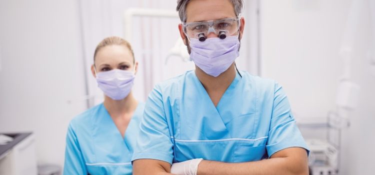 Chirurgia dentystyczna – kiedy będzie Ci potrzebny specjalistyczny zabieg?